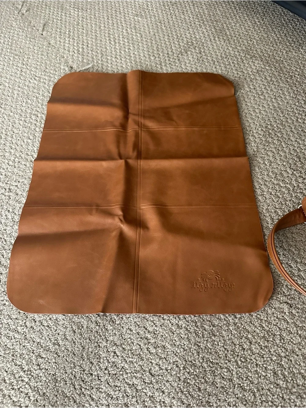 Itzy Ritzy Cinnamon Brown Men's Backpack with Gold Hardware